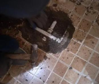 澄海卫生间漏水维修公司为您分享下卫生间渗水如何处理及注意事项